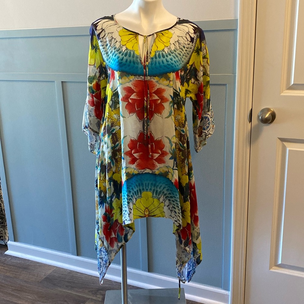 Johnny Was 3/4 Sleeve Handkerchief Hem Tunic